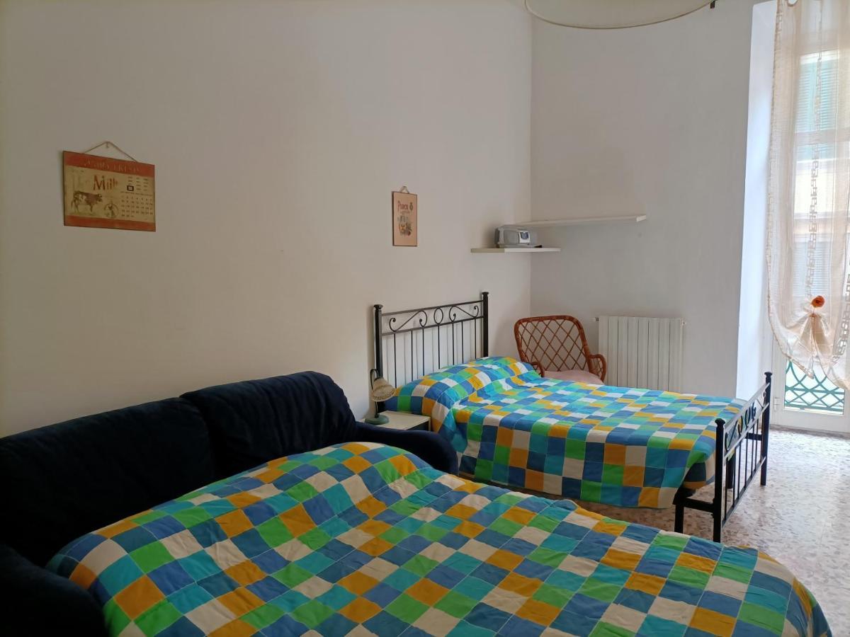 Antica Casa Ceccardi Apartment Livorno Bagian luar foto